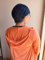 ツイギー 宮西店(TWiGGY) ショートヘア×ブルーカラー