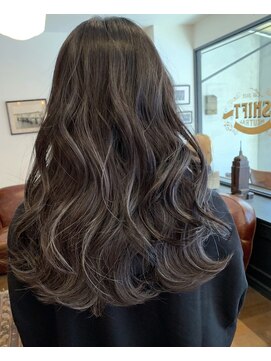 シフト ニュートラル(SHIFT N) コントラストハイライト