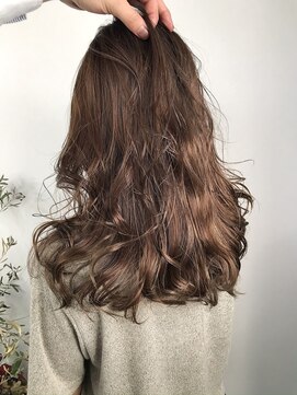 アヴァンス 神戸元町店(AVANCE.) ブラウン　巻き髪スタイル　骨格補正