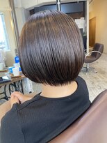 インス(ensue)&nbsp;20代30代40代人気前下がり大人可愛いショート耳かけショート中島