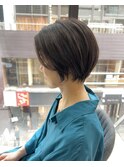 簡単スタイリング！綺麗め大人ショートヘア！