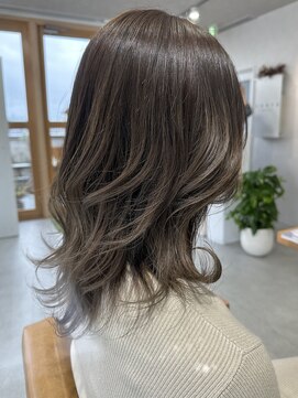 ソアラ(soara) レイヤー×グラデーションカラー