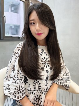 グロー 大宮(GLROW) □ 韓国大宮顔周りレイヤーカットウルフカットくびれ