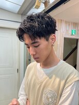 ナンバー アンフィール 渋谷(N° anfeel)&nbsp;カルマパーマセンターパートマッシュパーマアッシュブラック渋谷