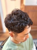 アンドザバダス(&THE BADASS) ツーブロック×アイロンパーマ