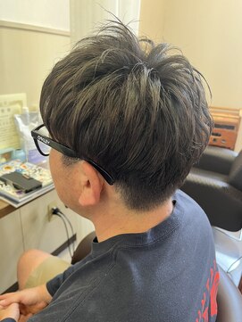 コアフィールフィス(COIFFURE fils) 《見附　今町》メンズ　刈り上げ　ブリーチ＆カラー