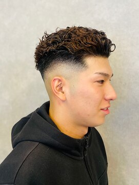 スター(STAR) 流行り★極道パーマ/バチキマスタイル/スキンフェード/メンズ