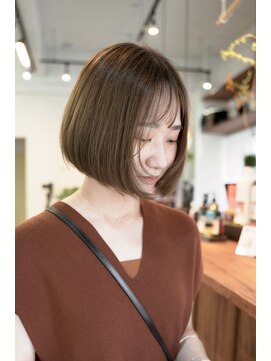 ルート(root) クリームベージュ　鹿児島ボブ　オリーブベージュ