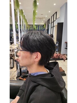 アース 長崎時津店(HAIR&MAKE EARTH) センターパート