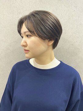 ヌーヴェル(nouvelle) 前髪短めのハンサムショート