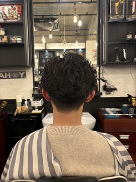 ブロートーキョーバーバーショップ 神田店(Bro Tokyo BARBERSHOP) スパイラル毛流れパーマ