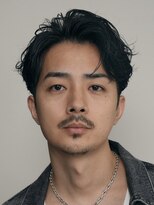 レタッチバイフィフス(RETOUCH by fifth)&nbsp;原宿ルーズパーマセンターパートスパイラルパーマ大人色気ヘア　