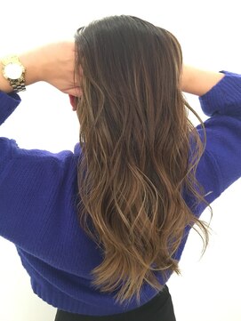 ステア ケース(stair case) 春新色☆外国人風バレイヤージュカラー