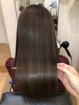 アコンプリッシュ 代官山 恵比寿(accomplish) プラチナミネコラ