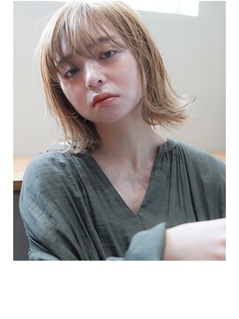 エミイ 鎌倉(eMii.) こなれボブハイベージュ外ハネ【eMii. 鎌倉】