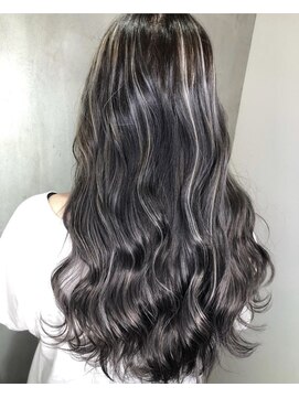 テテ(TETE) バキバキハイライト　長堀橋×心斎橋