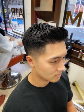 グルーマーズトウキョウ(GROOMER/S TOKYO) 【HOMME HAIR 稲田】 サイドパート スタイル スペインカール
