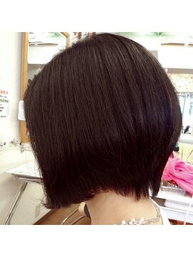 ラヴェルデ くびれショートボブ