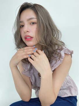 ルービック 枚方(Rubik's) 大人かわいいフェザーバング_透明感グレージュ