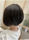 ステップボーンカット×ショートボブ
