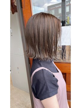 クルニエ(crenier) ショコラカラー/外はねボブ