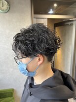 メル(mell)&nbsp;波巻き×刈り上げショート