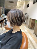 大人ショート×グラデーションカラー　似合わせカット