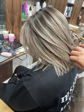 ラフ(LAFF) #バレイヤージュ#グレージュカラー#ボブウルフ#ココアベージュ