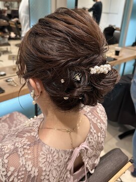 マイラ 銀座(myla) 後れ毛くるりんぱ編み込み結婚式二次会ヘアアレンジアップ☆