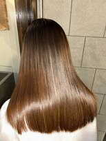 ソラーナ(SOLANA) 誰もが憧れるツヤ感！ロングのストレート