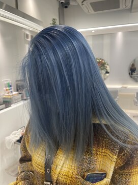アールプラスヘアサロン(ar+ hair salon) 水色カラー