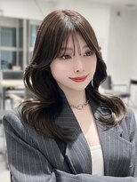 アイヴィー(IVY)&nbsp;韓国ヘア シースルーバング くびれミディ くすみベージュ