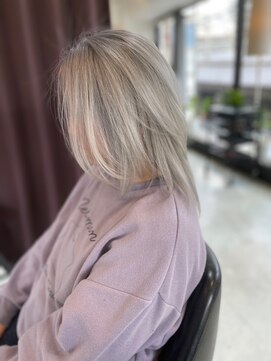 ヴァンクラウドコウベ(VENT CLOUD KOBE) 20代30代大人可愛い韓国風透明感デザインカラーケアブリーチ小顔