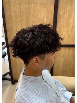 メンズギフト(men's GIFT) 波巻きパーマツイストスパイラルマッシュツーブロック刈り上げ