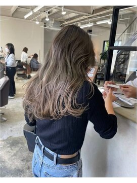 ヴィオラカラー(VIOLLA COLOR) 透明感ブラウン×垢抜けヘア/小倉