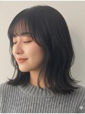 ナチュラルミディアム×ダークアッシュ×外ハネ