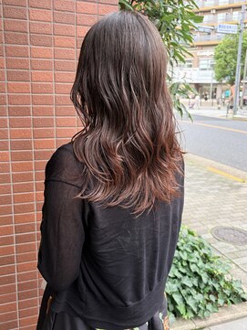 ヒントステーション(HINTSTATION) 〈浅草美容室〉ミディアムレイヤー/ローレイヤー