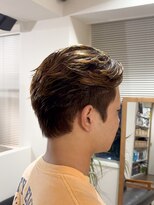 ボーイ(BOY)&nbsp;海外風ニュアンスパーマで色気のあるメンズヘアへ