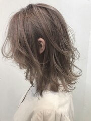 【NAiVE hair】パールグレージュxウルフボブ