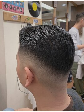 グルーマーズトウキョウ(GROOMER/S TOKYO) クラシックバーバースタイル　【　バーバー　フェード　】