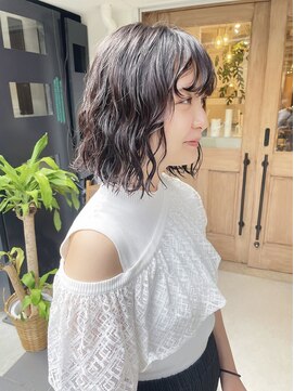 ルアウハク 梅田(LUAU Haku) ・スパイラルウェーブボブ・【Haku/梅田/タクノ】