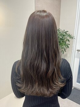 エミュ(emu)の写真/柔らかい透明感のあるカラーで、周りと差がつくスタイルに◇ダメージレスで、艶のある仕上がりが叶う♪