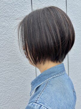 フォルビチーナ ドゥエ(FORBICINA DUE) ナチュラルショートボブ