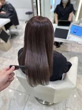 ケンジ 平塚 アネッタ(KENJE annetta) 髪質改善オイルカラー　赤みなし　大人上品モカベージュ