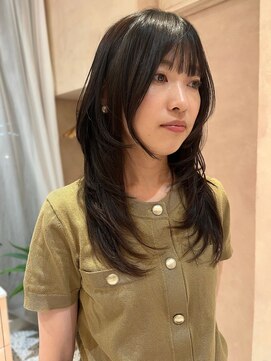 オン キャナルシティ博多前店(on) 【晴音】艶ロングレイヤー/オリーブブラック/20代/博多