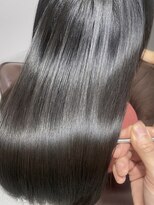 ライア 下北沢(laia)&nbsp;艶々ロングヘア【髪質改善 下北沢 トリートメント】