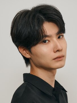 フィフス(fifth) 韓国風センターパートニュアンスパーマ黒髪ビジネスヘア刈り上げ