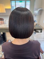 ビーズ ノイ(BEE´Z ＮＥＵ)&nbsp;艶ボブスタイル10.22暗めカラー