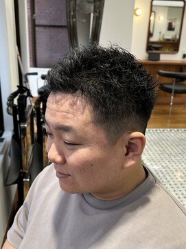 ザデイトウキョウ 表参道 青山(THE DAY TOKYO) MEN'S HAIR/刈り上げショート/ビジネスヘア/大人メンズ/表参道駅