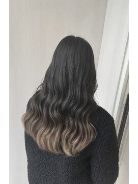コレロ ヘアー(KORERO hair) 韓国風 透明感ダークグレージュ×ナチュラルグラデーション